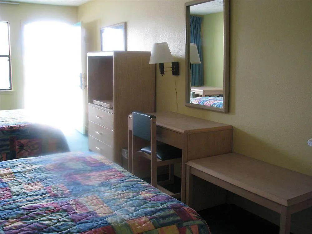 Summer Breeze Motel Upper Grand Lagoon