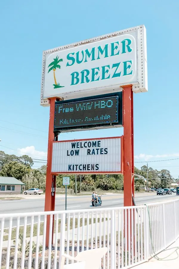 **  Summer Breeze Motel Upper Grand Lagoon USA