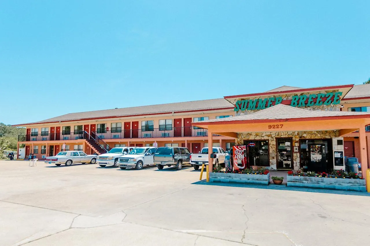 **  Summer Breeze Motel Upper Grand Lagoon USA