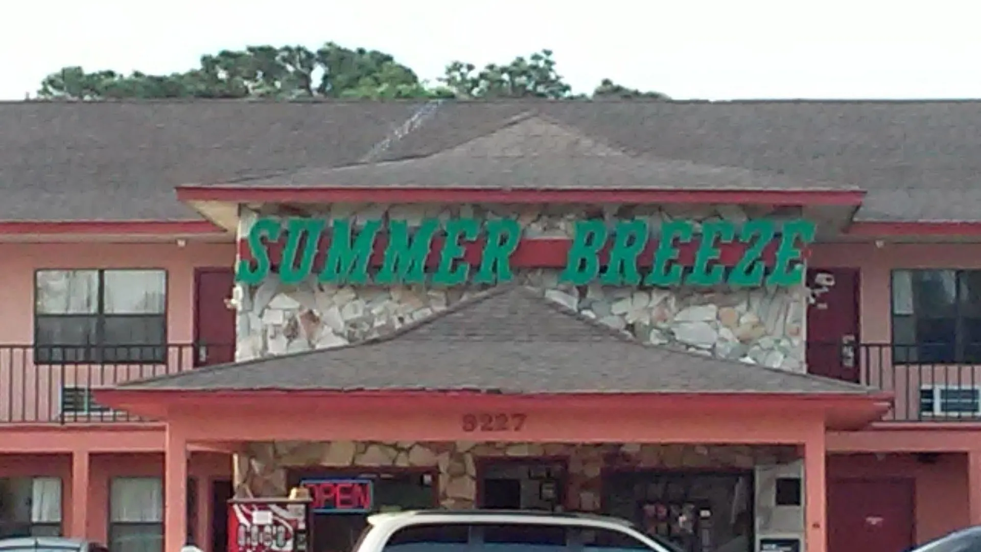 Summer Breeze Motel Upper Grand Lagoon