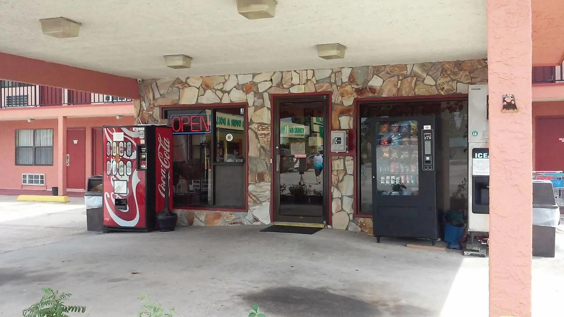 Summer Breeze Motel Upper Grand Lagoon 2*,