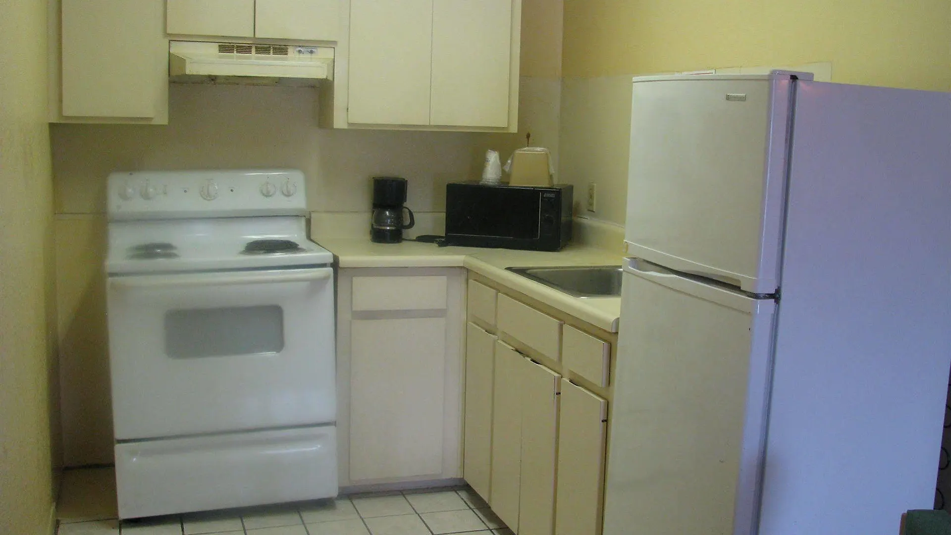**  Summer Breeze Motel Upper Grand Lagoon USA