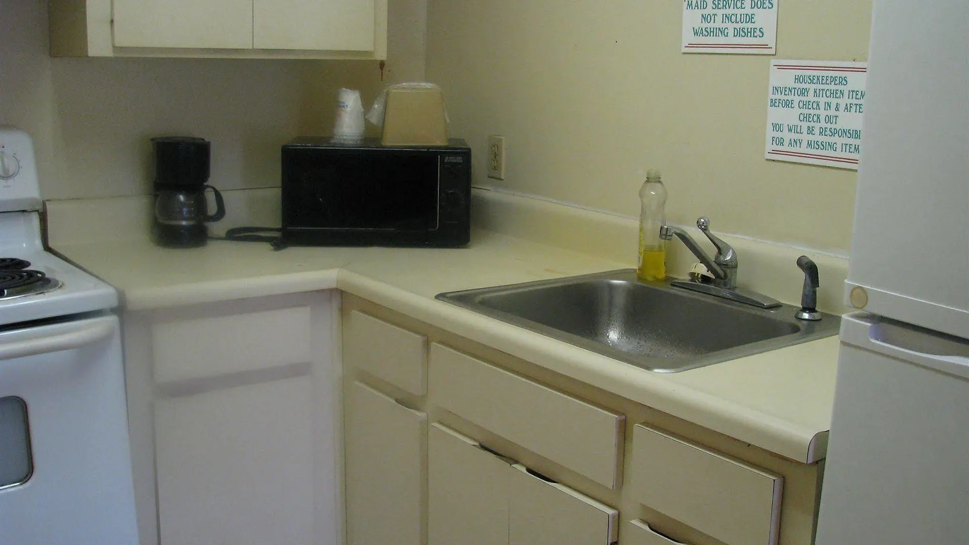 **  Summer Breeze Motel Upper Grand Lagoon USA