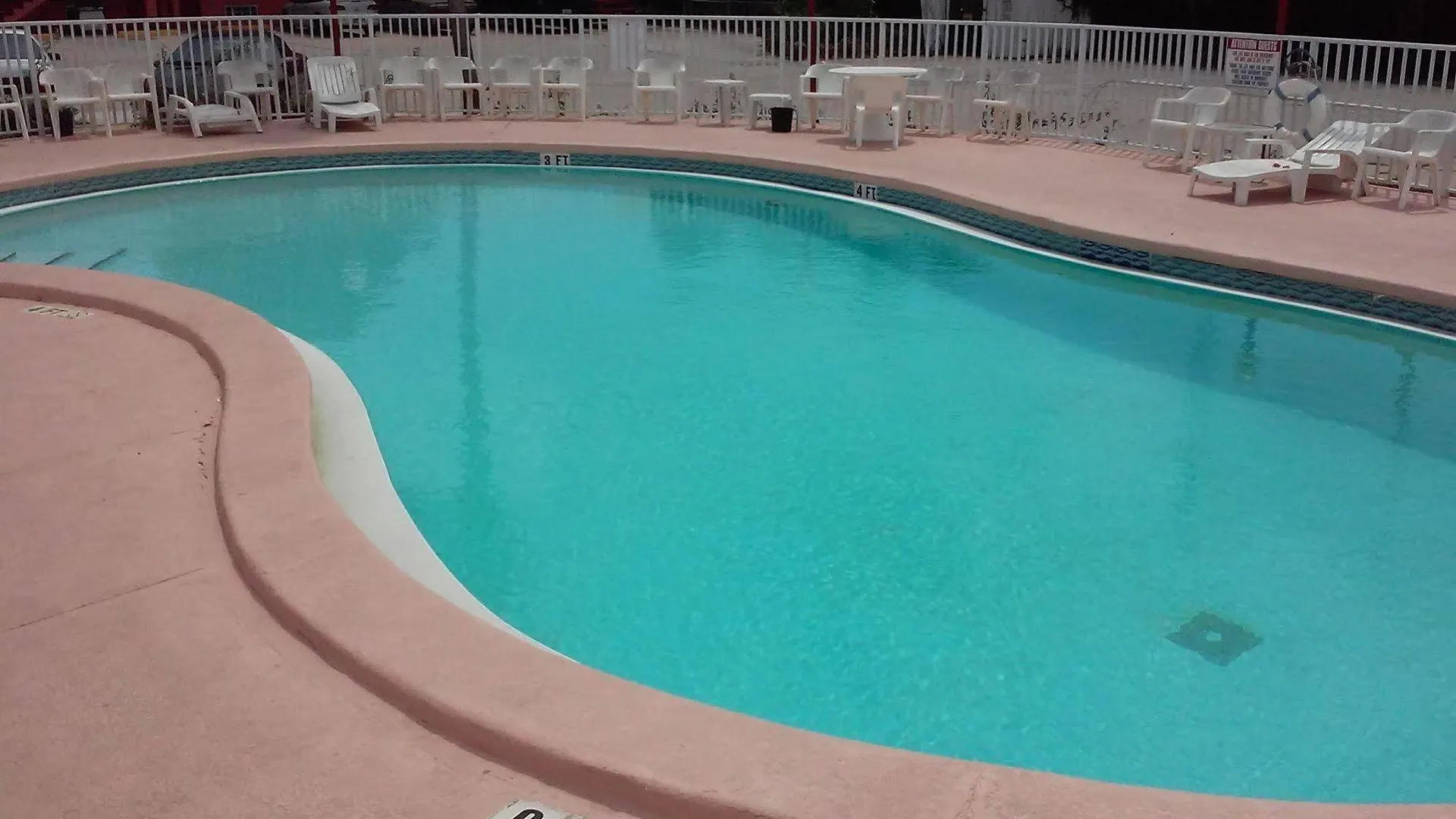 Summer Breeze Motel Upper Grand Lagoon